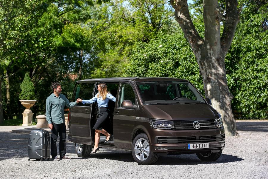  Volkswagen Caravelle LWB 2015 года  (фото 5 из 6)